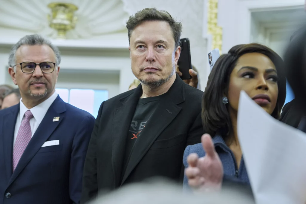 Présidentielle 2027 : le soutien d’Elon Musk à Marine Le Pen place X au cœur du débat sur l’ingérence
