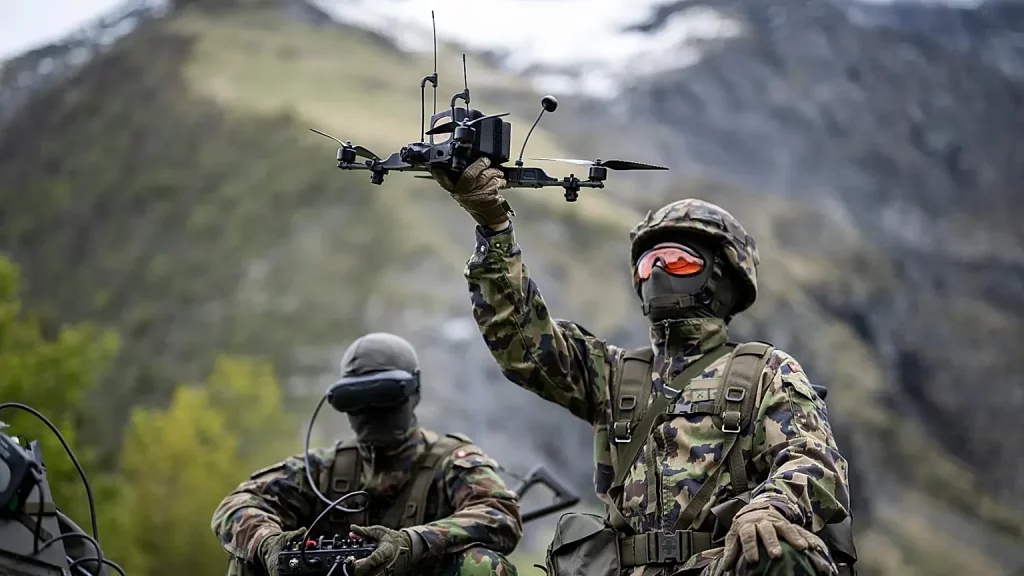 Les survols de drones exposent les failles de la défense européenne